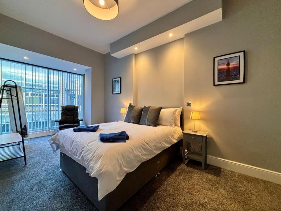 Teds Apartments-Town Centre-Apt2 Blackpool Bagian luar foto
